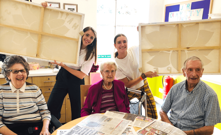 residents-doing-art-activities
