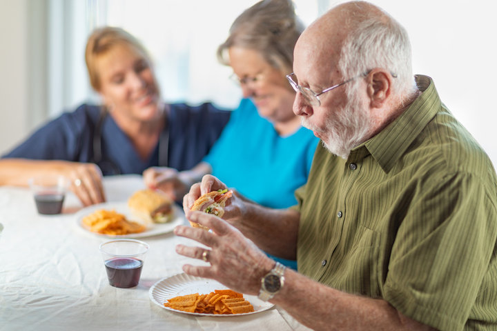 residents eating